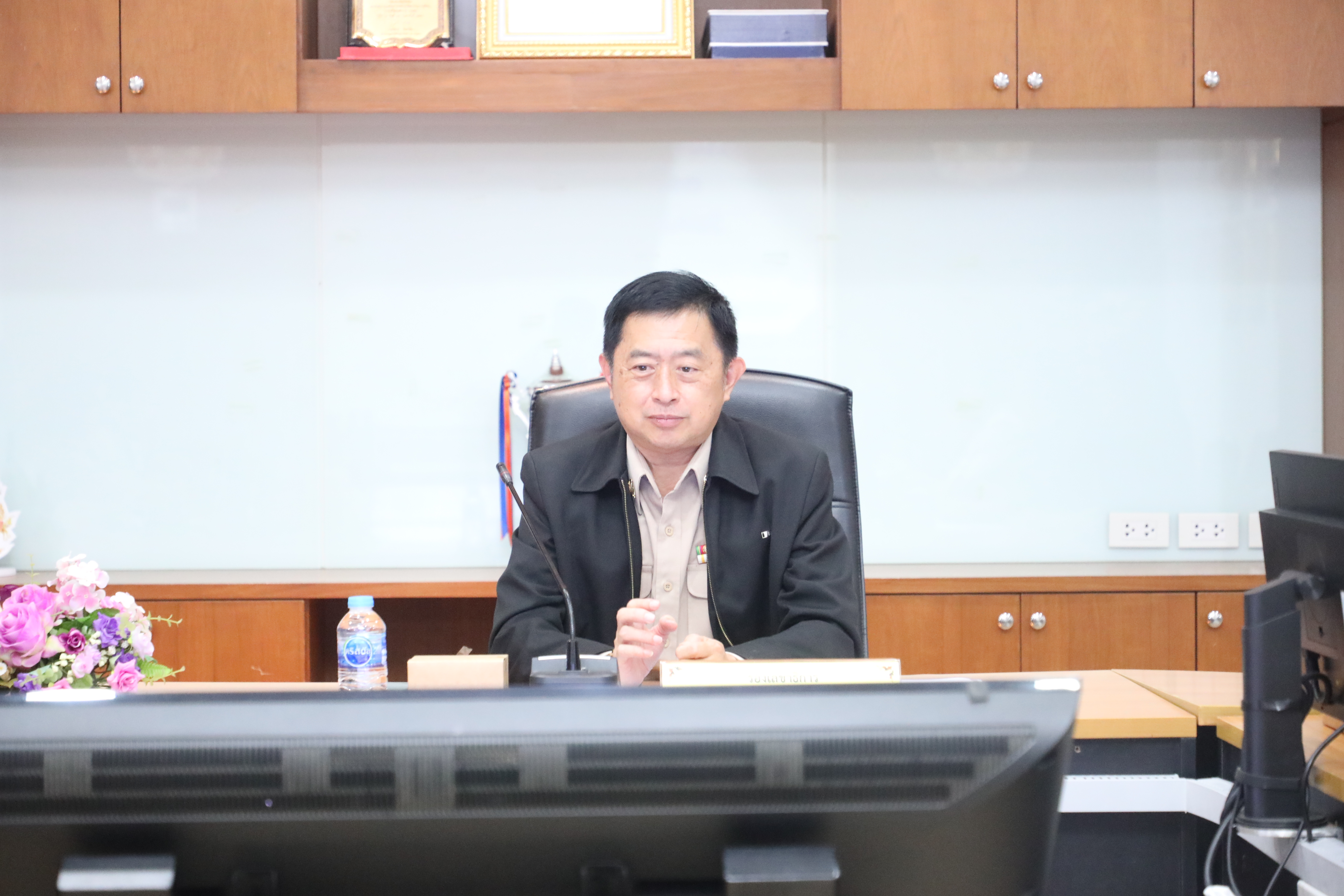 title - ส.ป.ก. ประชุมคณะกรรมการตัดสินการประกวดออกแบบตราสัญลักษณ์ครบรอบวันคล้ายวันสถาปนา ส.ป.ก. ครั้งที่ 1/2568